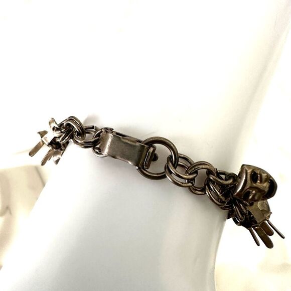 Silver tone charm bracelet - Picture 4 of 10